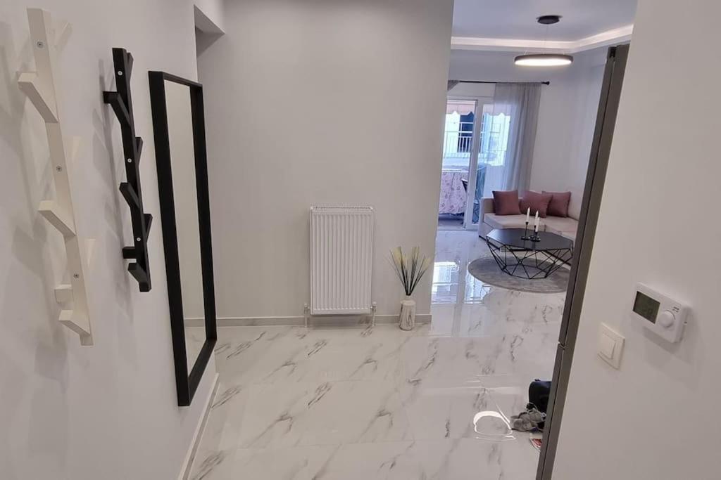 Luxurious Apartment In The Heart Of Салоники Экстерьер фото