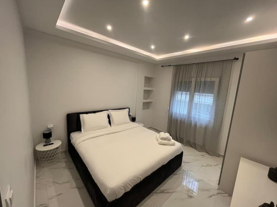 Luxurious Apartment In The Heart Of Салоники Экстерьер фото